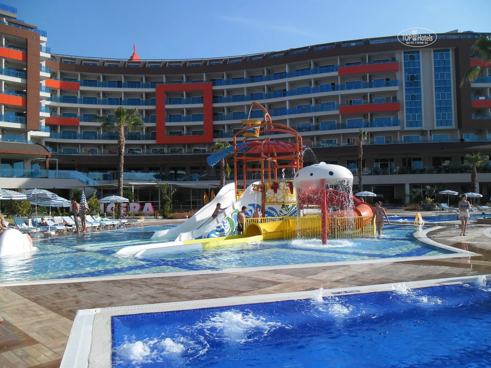 Lonicera world 5. Алания лонисера 4. Lonicera World Hotel 4* Алания. Lonicera 4 Турция. Отель лонисера Турция 5 звезд.