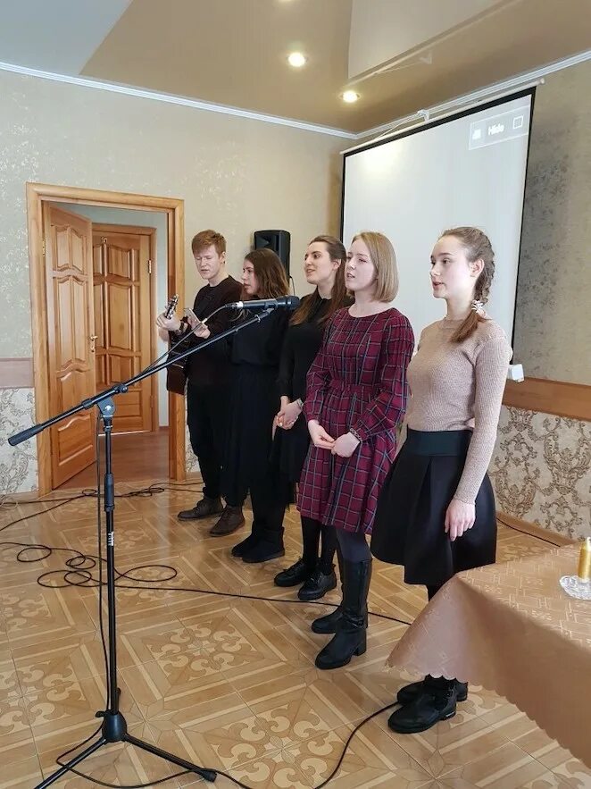 Адвентисты липецка. Адвентисты липецка. Адвентисты церковь екатеринбург. Церковь адвентистов в серпухове. Церковь адвентистов седьмого дня липецк.