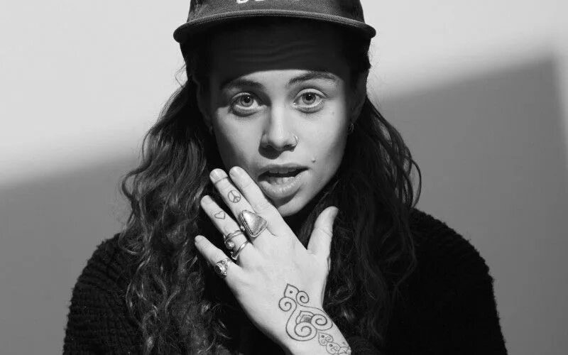 Tash. Таш султана певица. Таш султана. Tash sultana. Таш султана певица.