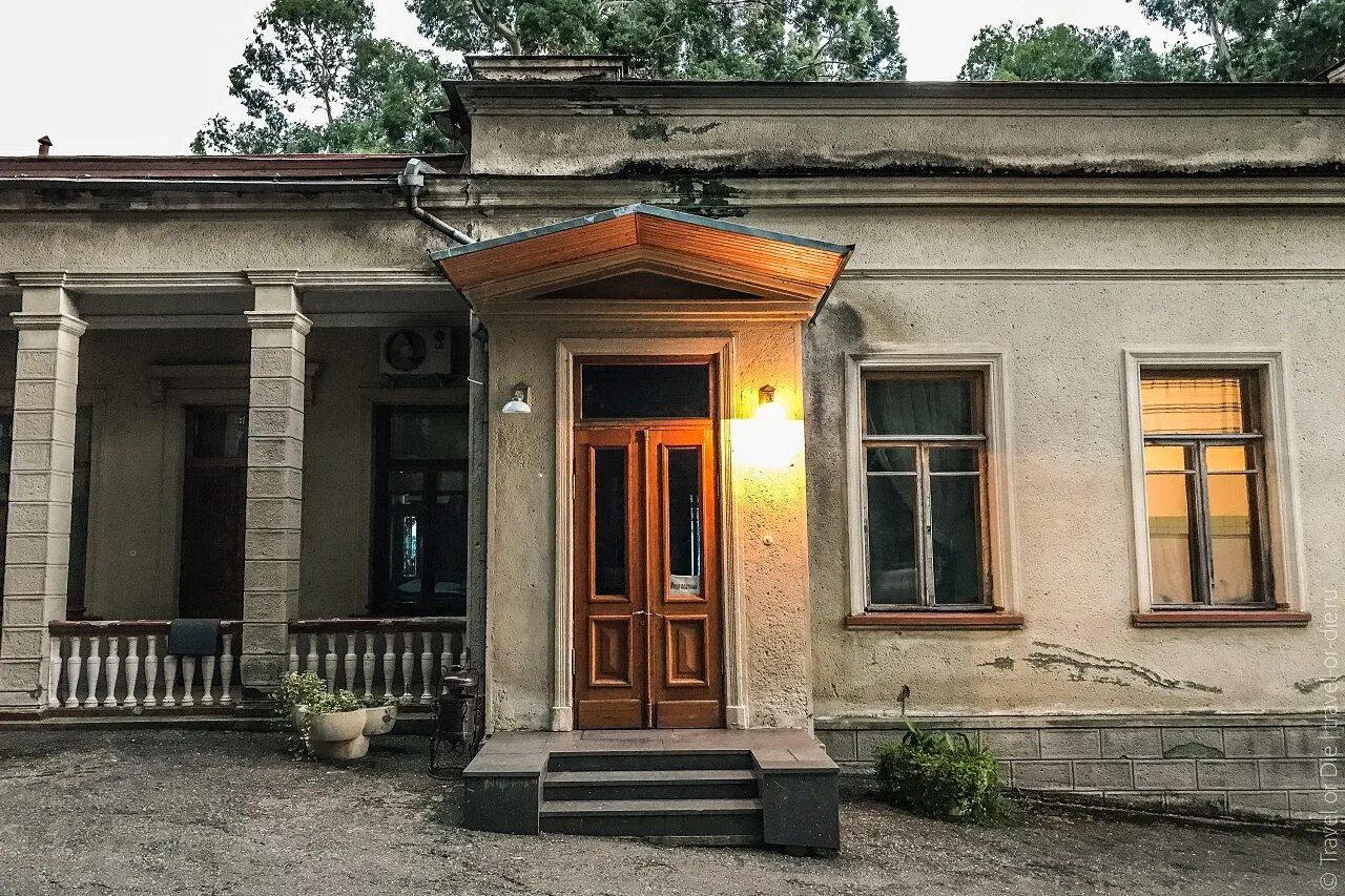 дача сталина в абхазии афон. дача сталина в новом афоне. дача сталина в абхазии новый афон. дача сталина в афоне. сталинская дача в абхазии новый афон.