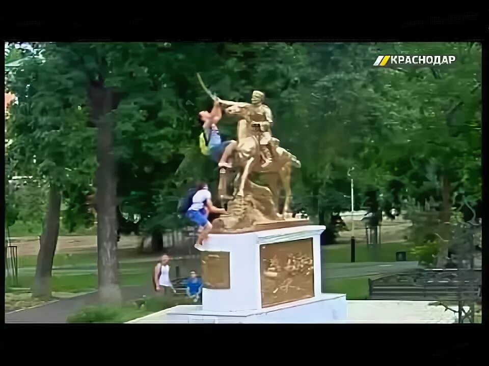 Как называлась центральная площадь станицы пашковской