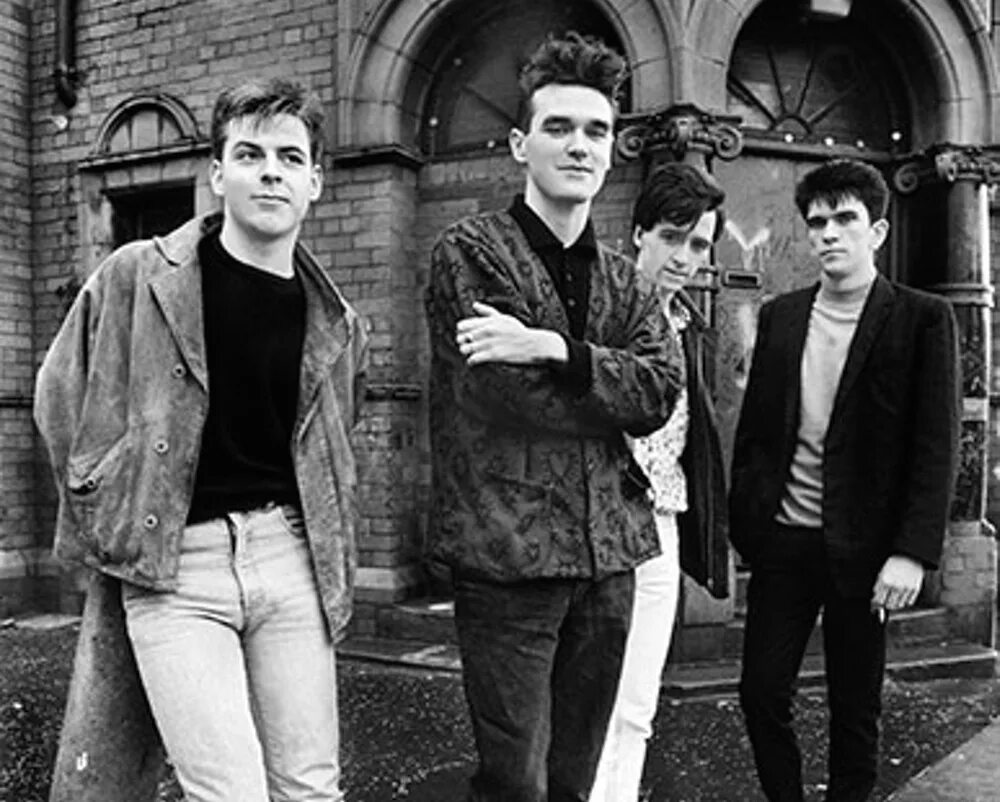 Зе смитс группа. Группа the smiths. Смитс. The smiths 1984. The smiths вокалист.