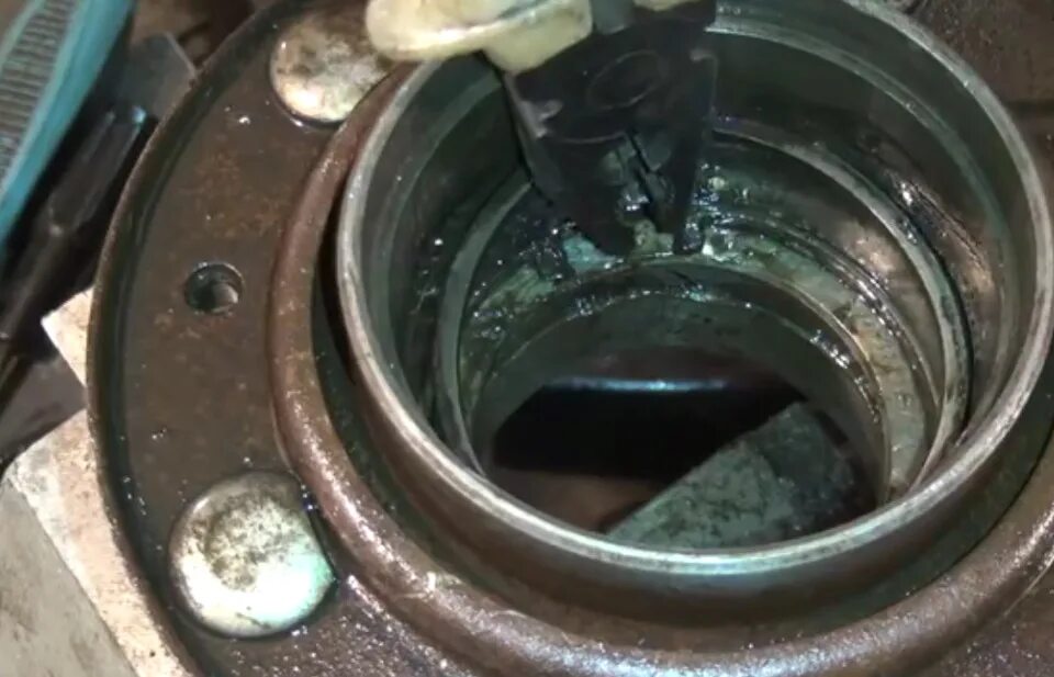 Подшипник переднего моста уаз буханка. Ступичные подшипники уаз патриот передние. Ступичный подшипник уаз 469. Ступичные подшипники уаз патриот передние. Подшипник ступицы передний уаз 3163.