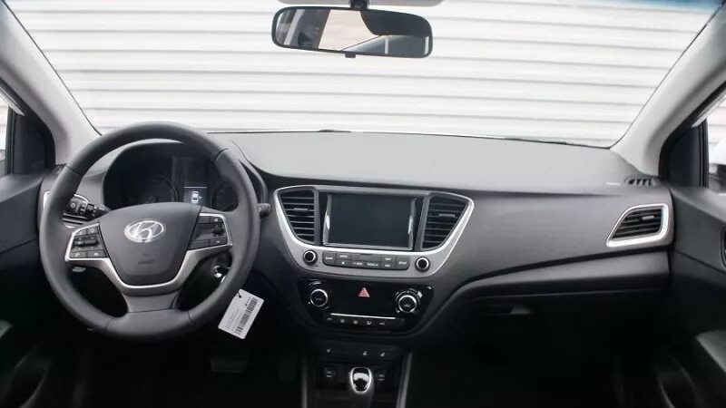Солярис комфорт 2019 комплектация элеганс. Hyundai solaris 2021 comfort. Хендай солярис 2018 года комплектация элеганс. Солярис 2 комплектации. Хендай солярис элеганс 2017.