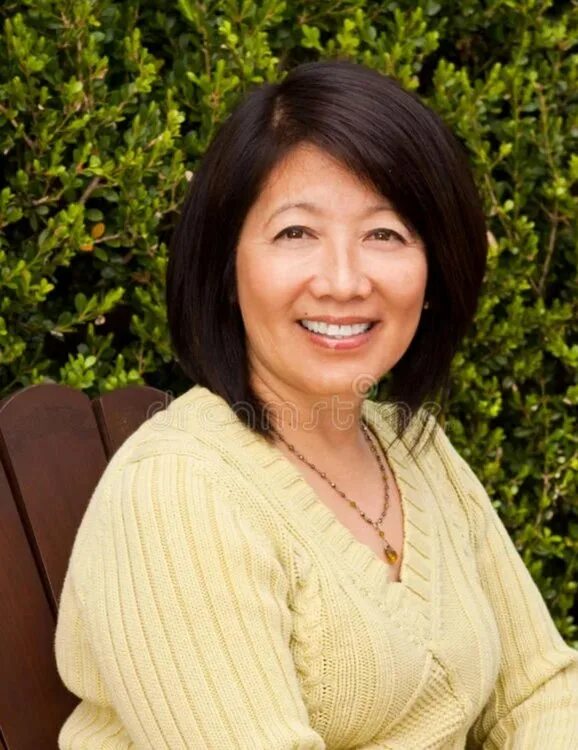 Shiori kitajima. Японская мать. Asian aunt. Японские женщины в возрасте. Красивая мамаша.