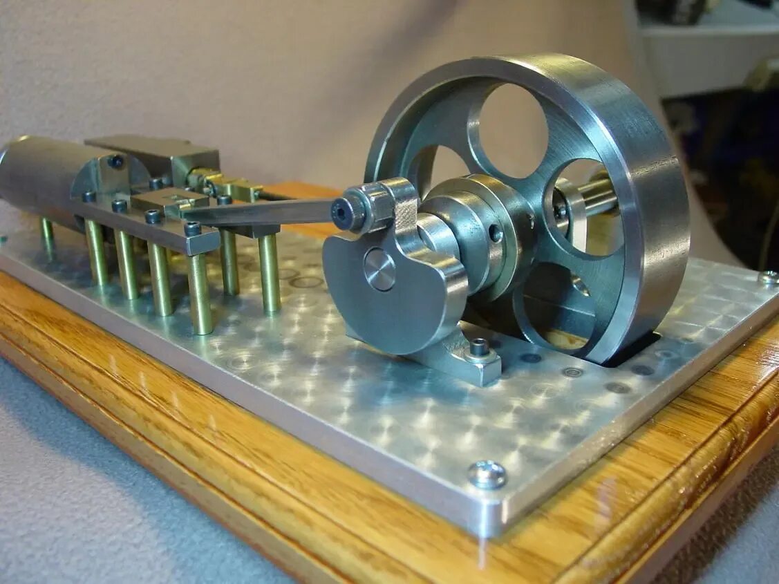 Simple engine