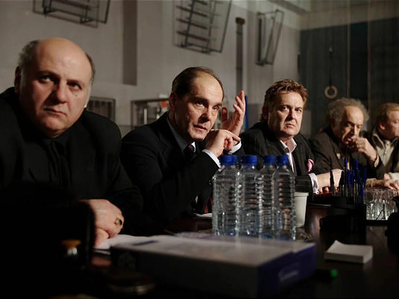 Двенадцать михалков. Фильм 12 михалкова. Двенадцать михалков. 12 2007 фильм никиты михалкова. 12 2007 фильм никиты михалкова.