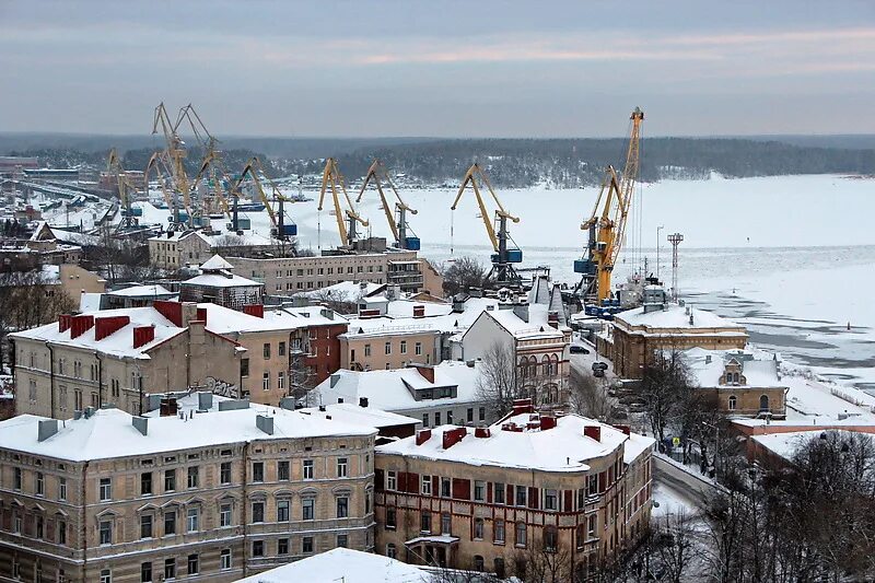 Порт в усть луге. Усть-луга (порт). Порт усть луга ленинградская область. Ровное калининградская область озеро. Портовое ленинградская область.