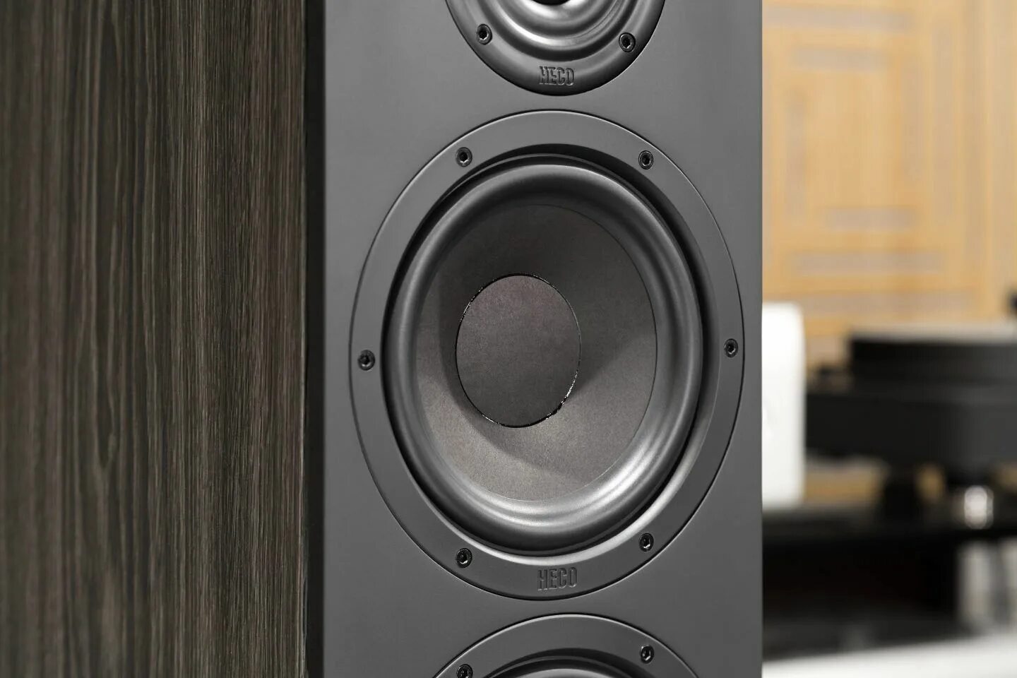 Акустика aurora. Heco aurora 700. heco aurora 700 black. напольная акустика heco аврора 700. aurora 700 ebony black.