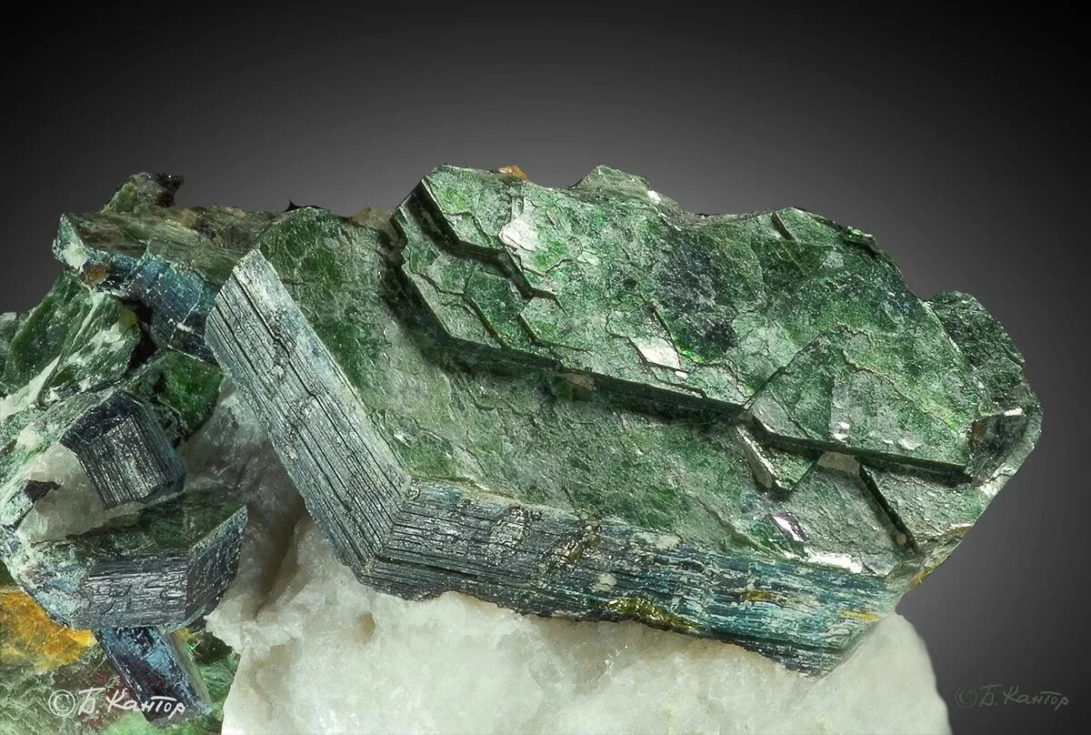 Руды кольского полуострова. Камни и минералы кольского полуострова. Медно-никелевые руды кольского полуострова. Полезные ископаемые кольского полуострова. Руды кольского полуострова.