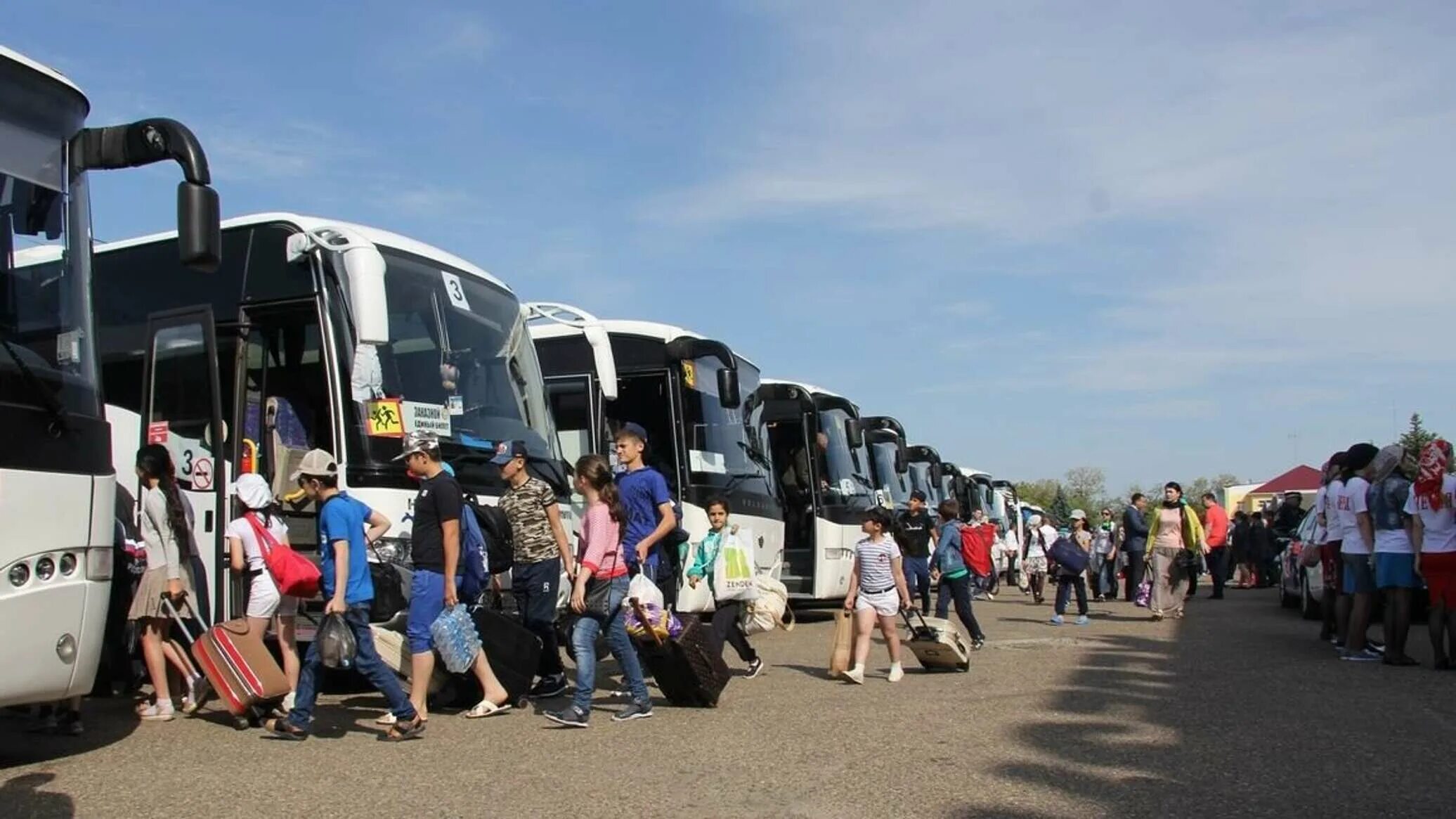 В автобусе более одного пассажира