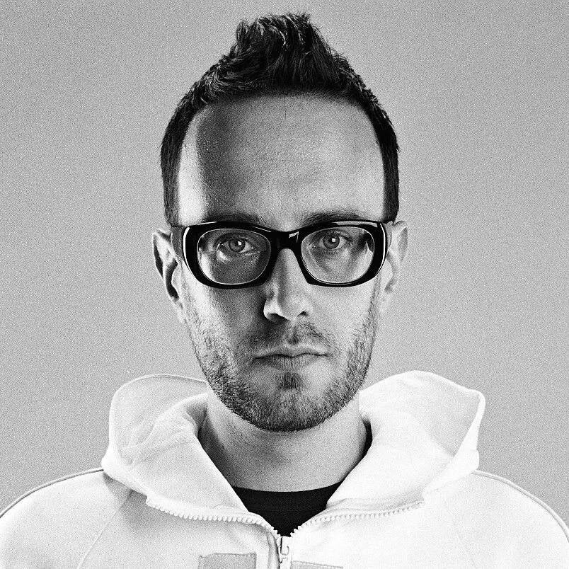 Максим алексеевич черницов. Квартира андрея малахова на остоженке. Интерьер квартиры андрея малахова. Квартира малахова андрея макс касымов. Макс максов дизайнер.