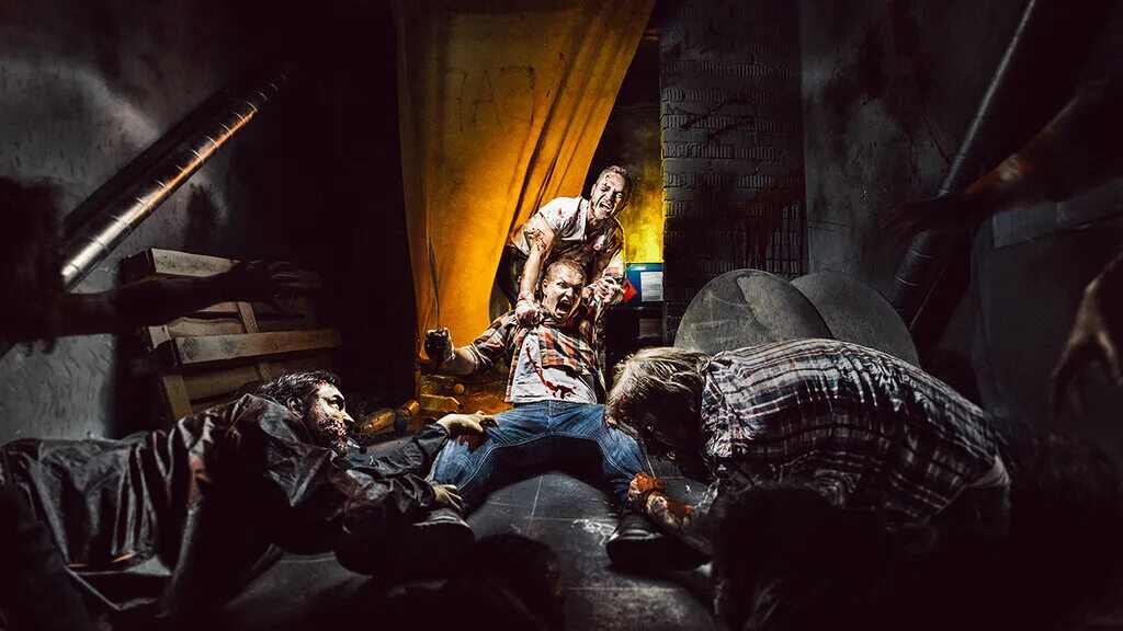 Спортивный квест в москве. Квест железяка москва. Декорации постапокалипсиса в москве. Квесты экшн. Экшн москва.