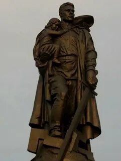 Памятник воин освободитель вучетич