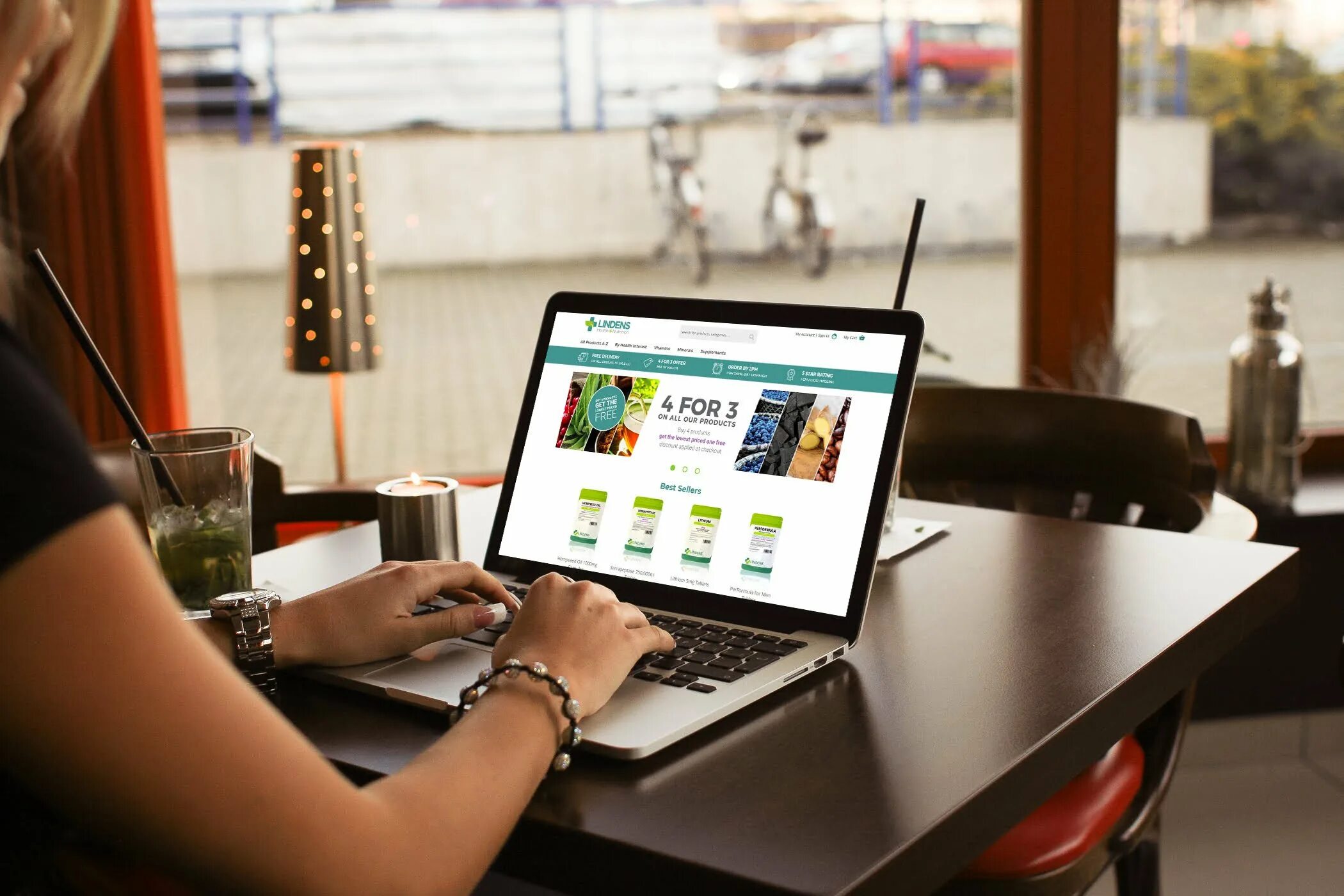 информация по фото со смартфона. смартфон и ноутбук фото. с планшета на флешку фильмы. передача фото с телефона на компьютер. компьютер ноутбук.