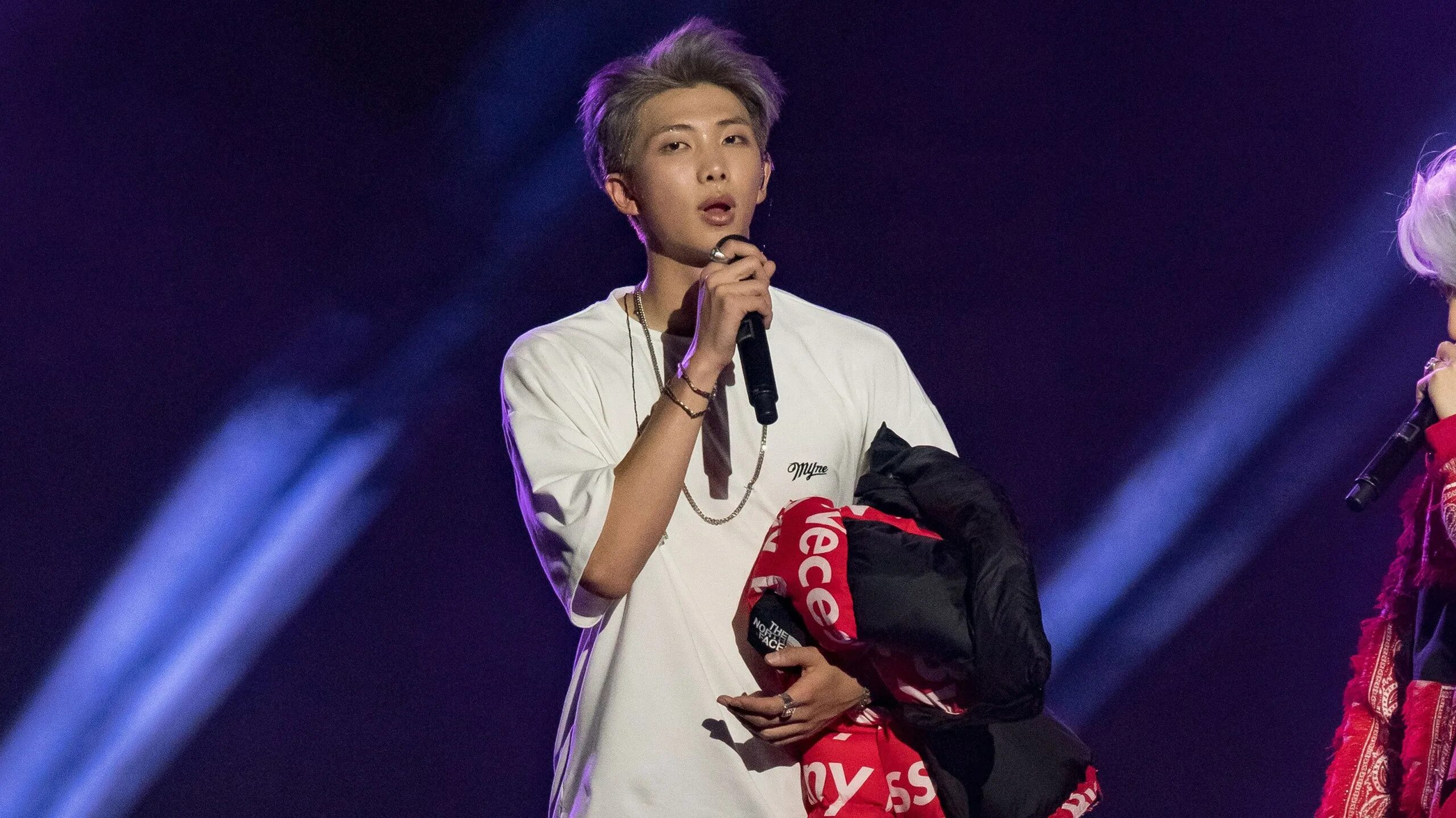 Rm bts come back. Rm bts. rm из bts. рм из бтс. рм бтс фото.