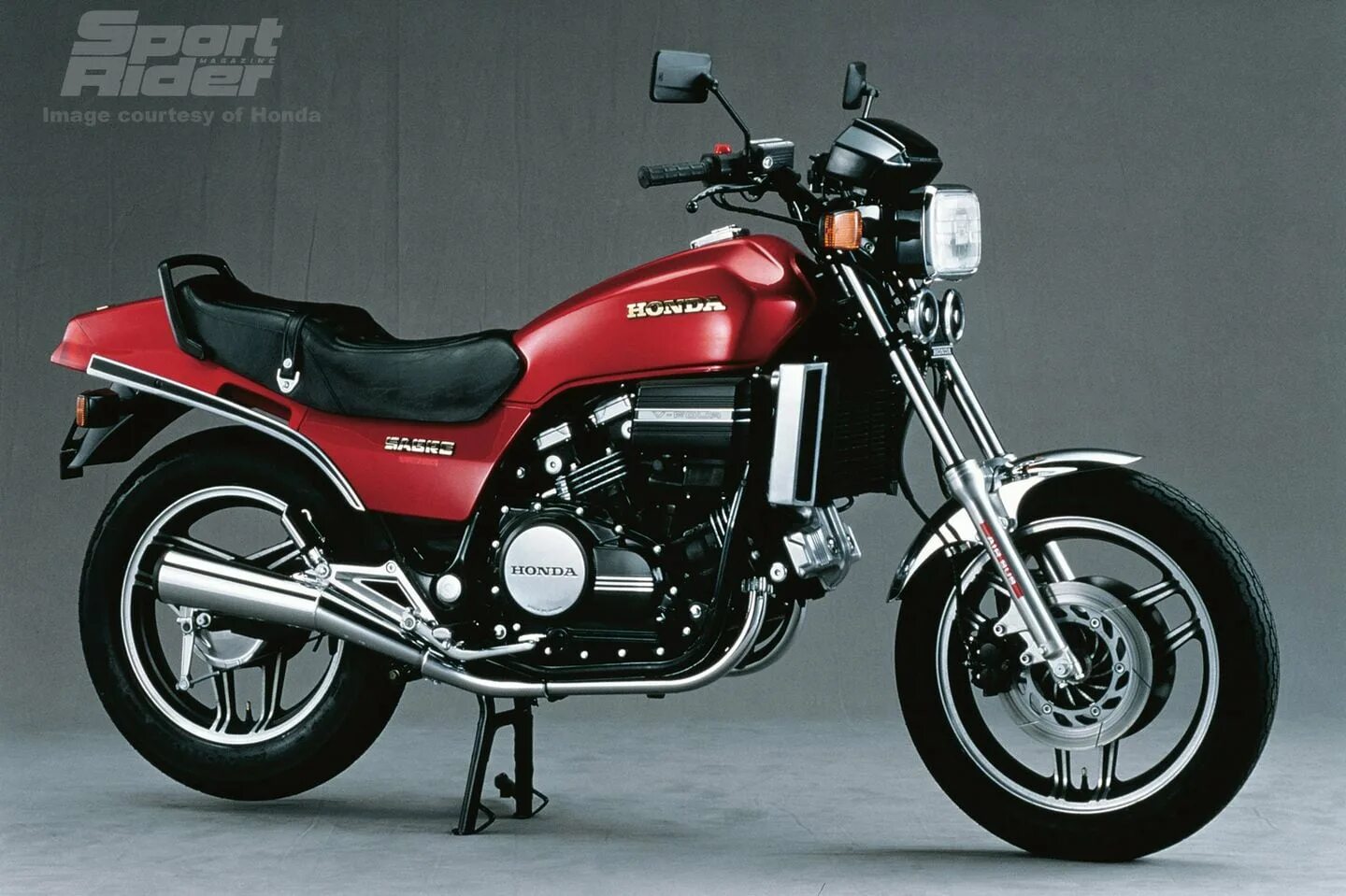 Honda vf750 Sabre. Honda Sabre 750. Honda VF 750. Мотоцикл Хонда VF 750. Хонда 60 купить