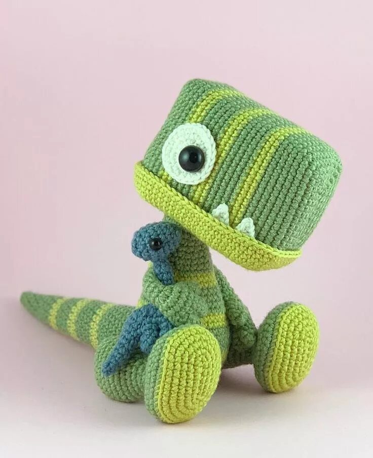 Вязаный динозавр крючком. Динозаврик t rex amigurumi. amigurumi динозаврик. динозавр бенито крючком. амигуруми мк бесплатно динозавры.