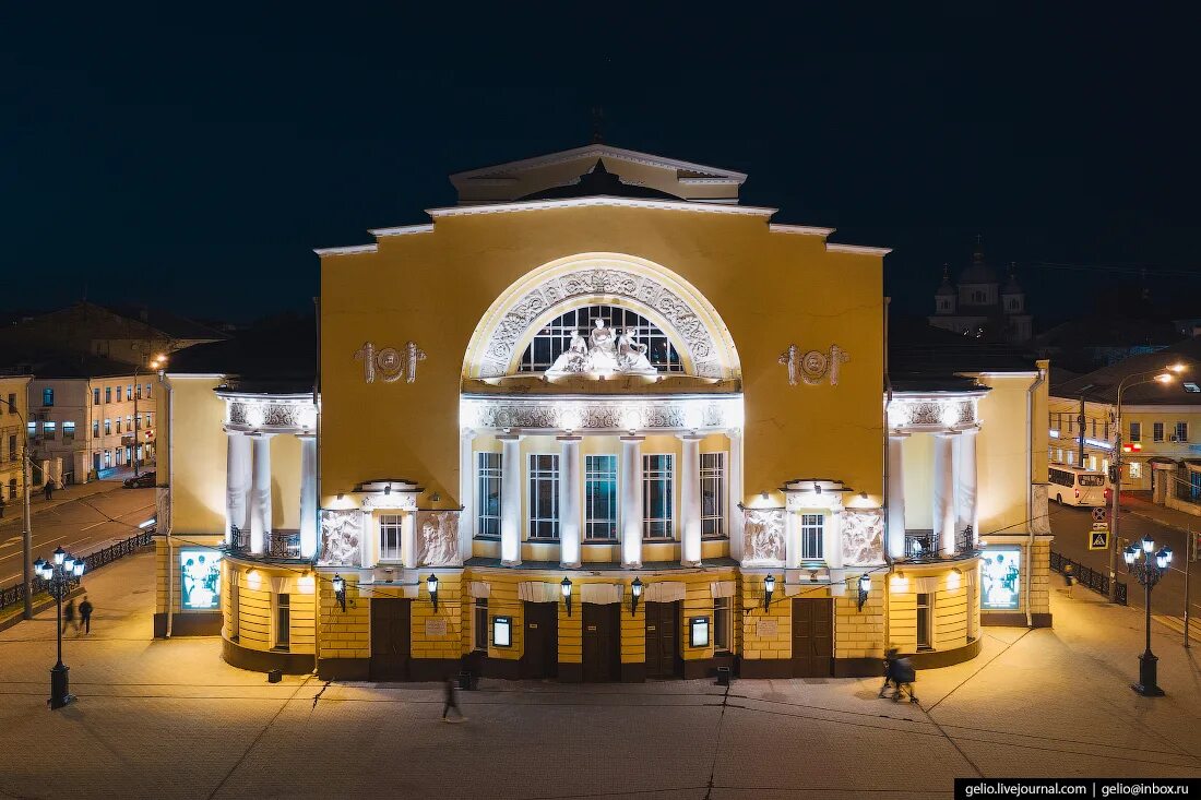 Фото театра ярославля. Волковский театр Ярославль. Ярославский театры в Ярославле. Ярославль с высоты - столица золотого кольца. Ярославль золотое кольцо России театр.