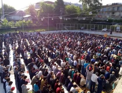 Во сколько совершают праздничный намаз