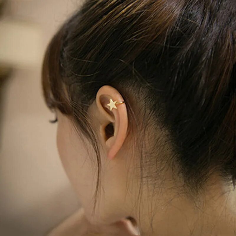 Without ears. Стены с ушами. Celebrities with big ears. Without ears. Ухо картинка.