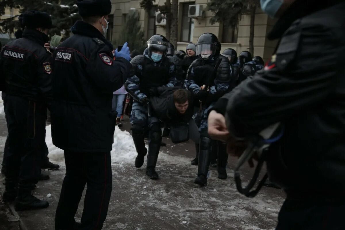 Школьники на митинге. Протест наказание протест наказание. Виновные понесли наказание картинки с надписями. Митинг в волгограде. Видео.