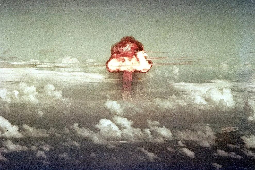 Ядерные взрывы в мире. Ядерный взрыв. Ядерный гриб. Атомный взрыв. Термоядерный взрыв.