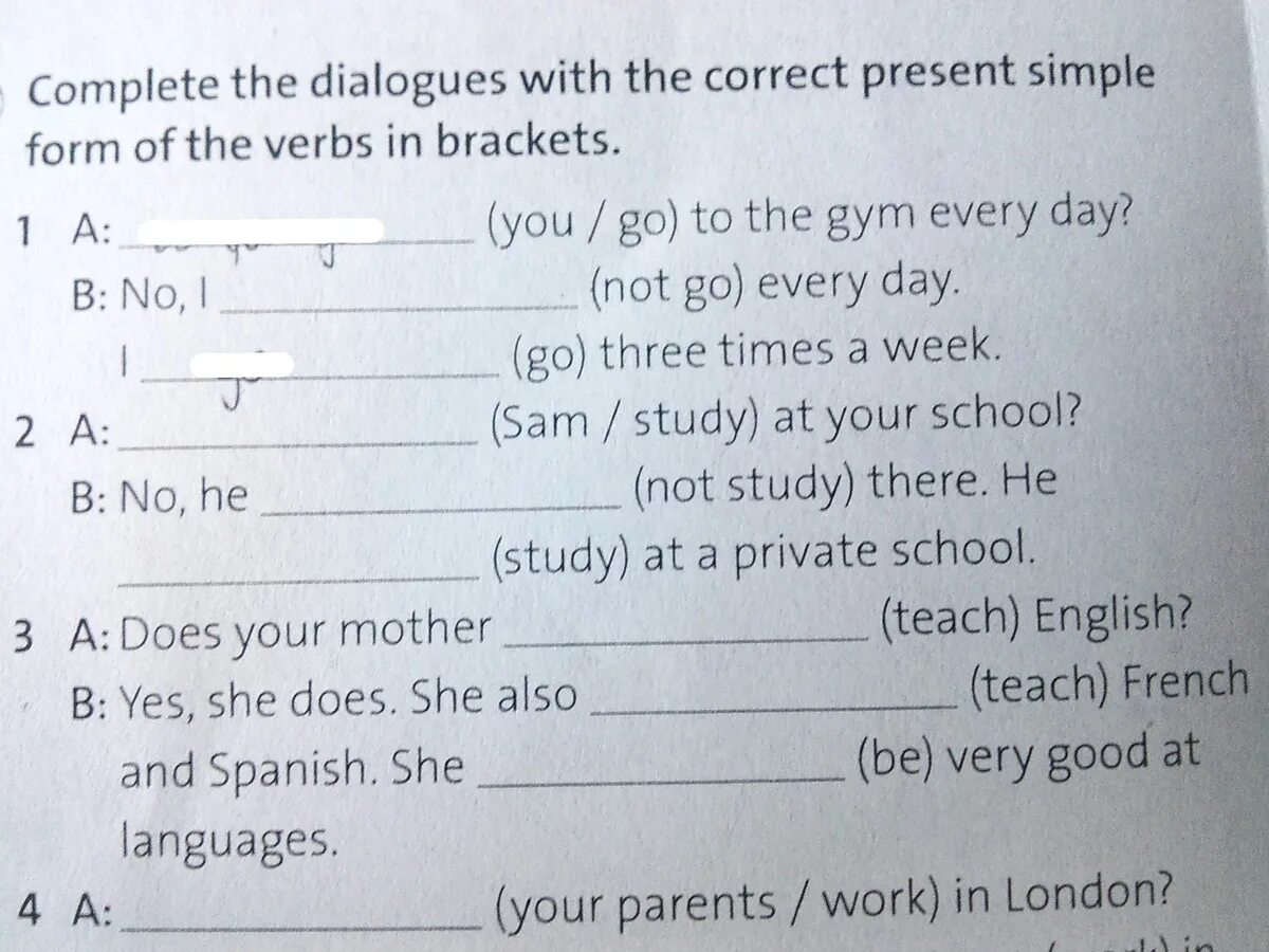 Present simple диалог. Complete the Dialogue with the past simple. Complete the sentences with the verbs in Brackets. Complete the sentences with the correct form of the verbs. Complete the conversation with the present