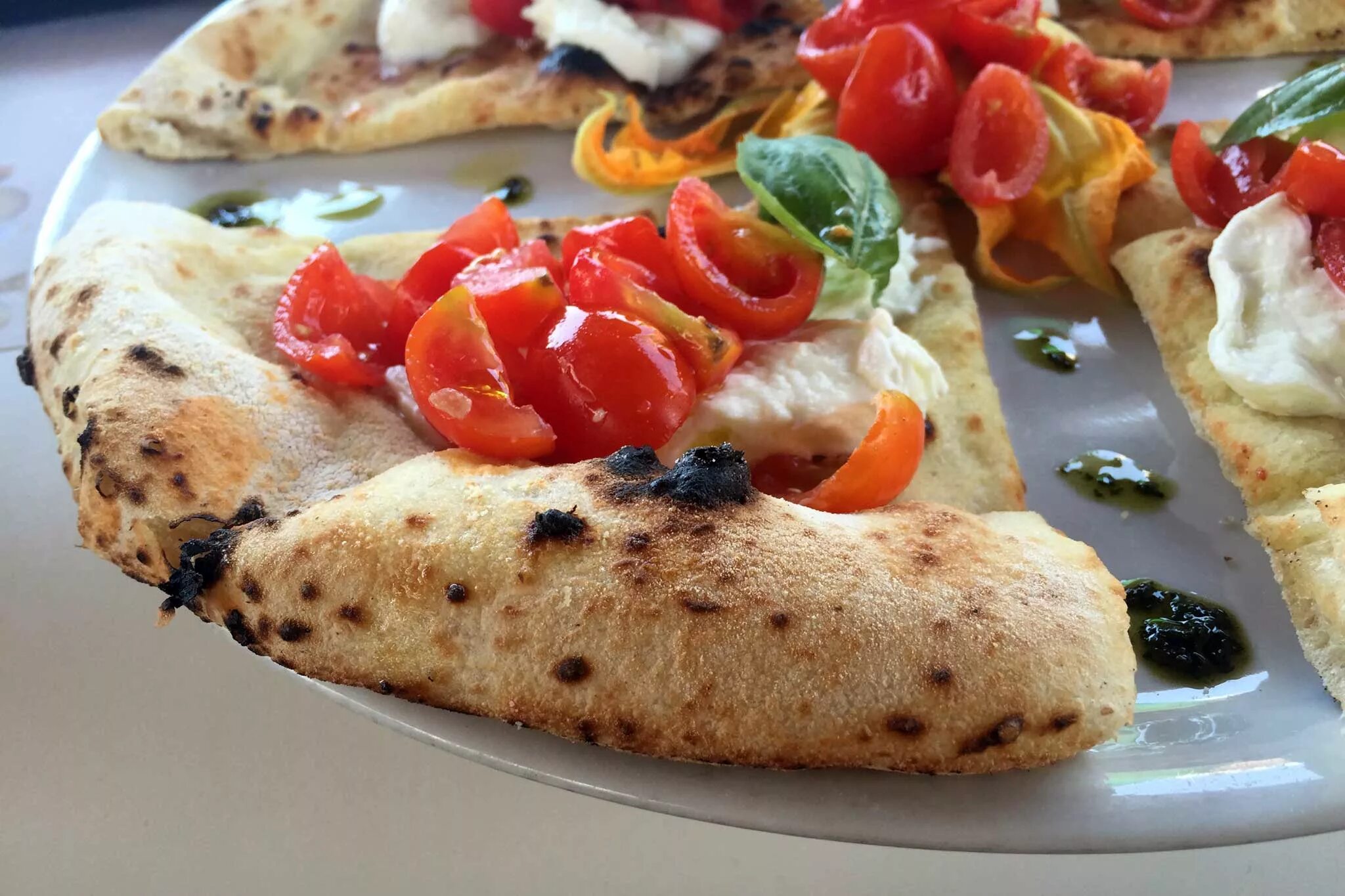 Пепе пицца. Франко пепе. пиццерия пепе. pepe pizza. il pesce uccide che apre la bocca перевод.
