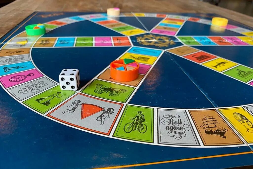 Trivial игра. Игра trivial pursuit. поле trivial pursuit. trivial pursuit настольная игра. самодельные настольные игры.