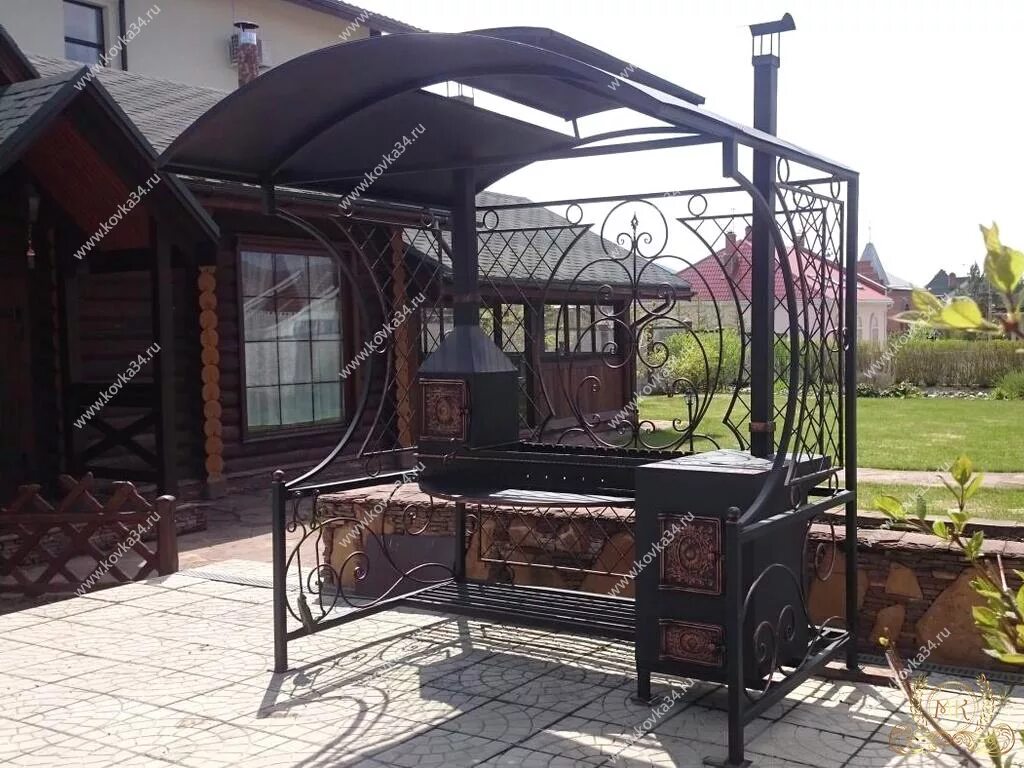 Мангал с беседкой из металла мс-106. Кованые мангалы. Навес для мангала. Навес для мангала из металла. Мангальная зона ковка.