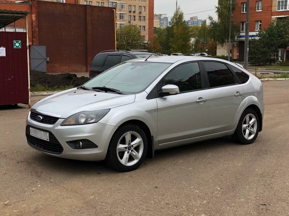 Ford focus ii рестайлинг 2011. форд фокус 2 хэтчбек 2010 года. форд фокус седан 2010 серебристый. 6 2010 года. форд фокус 2 1.