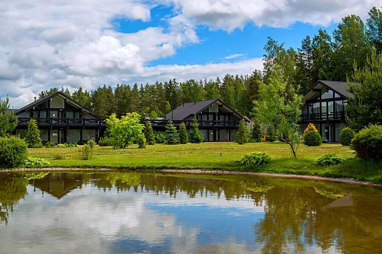 Загородный клуб санкт. Давинчи парк, деревня Борисово. Загородный клуб Давинчи парк. Да Винчи парк база отдыха СПБ. Да Винчи Приозерский район.