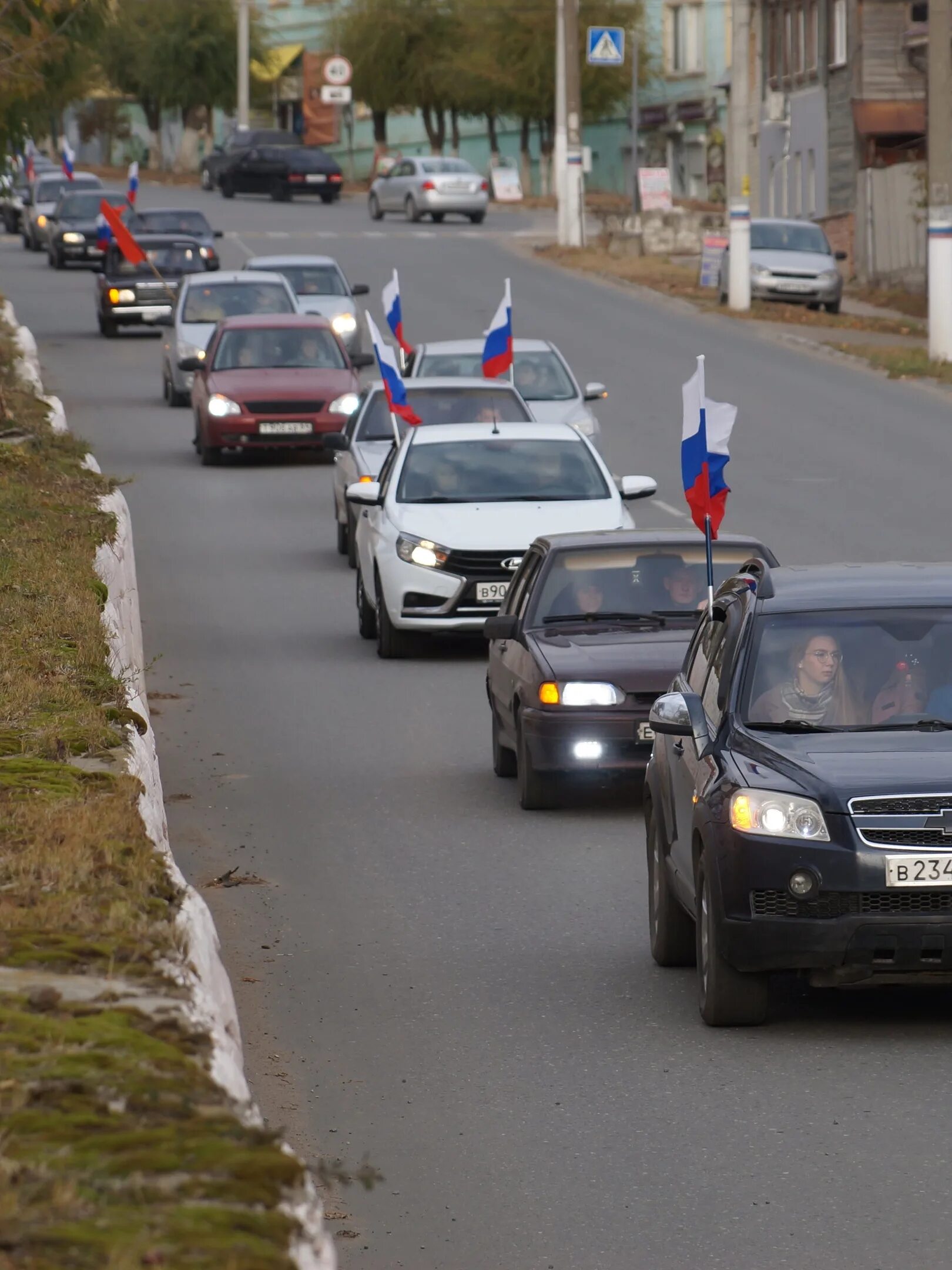 В международном автопробеге участвовало 350 машин. Вольск автопробег. Автопробег в Гусеве Калининградской области 24 февраля 2023г. В автопробеге участвовало 350 машин до финиша. Завтра автопробег прпримем участие.