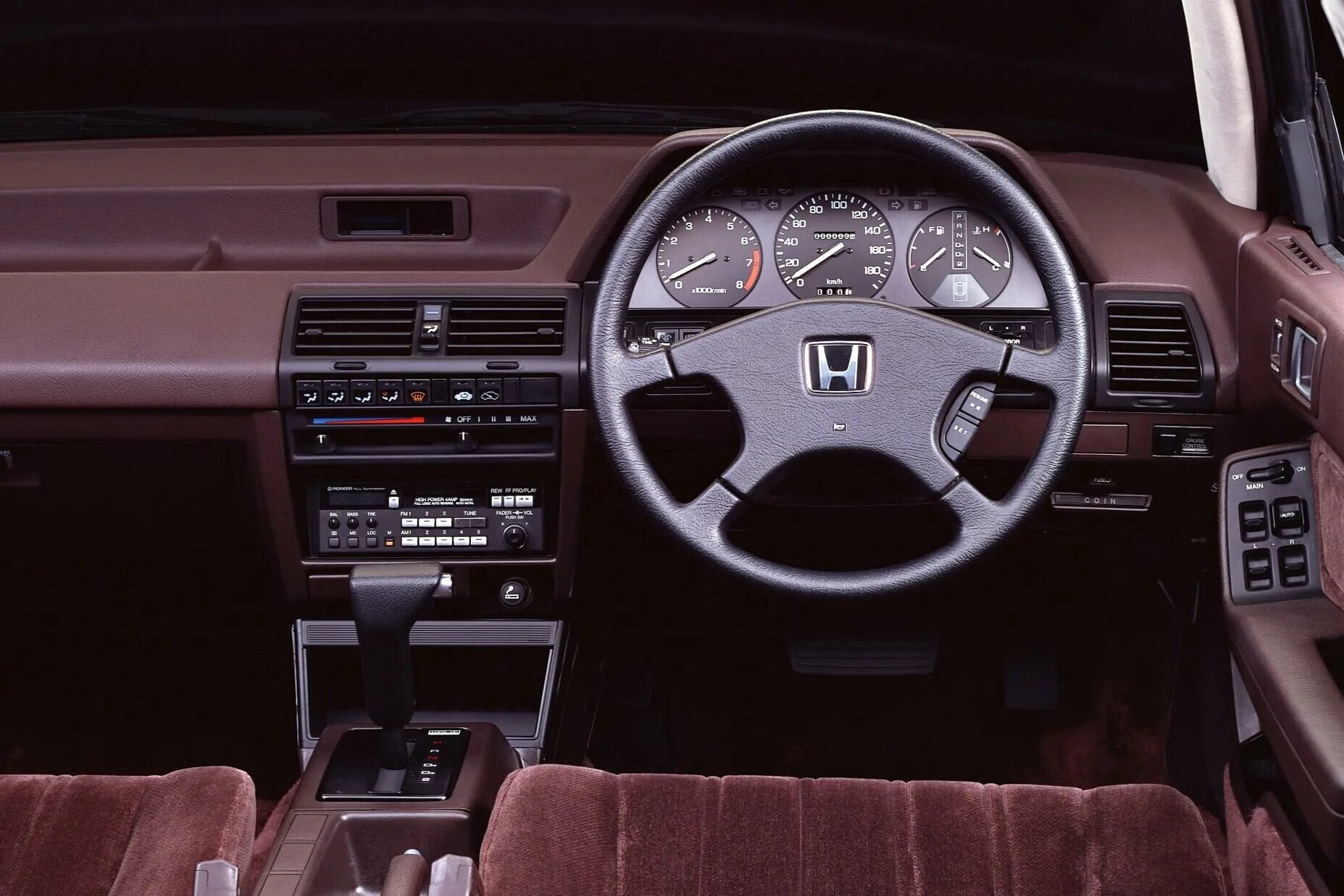 1985 1989. Honda accord 4 салон. honda accord 1988 салон. honda accord 1992 салон. honda accord 1981-1985 салон.
