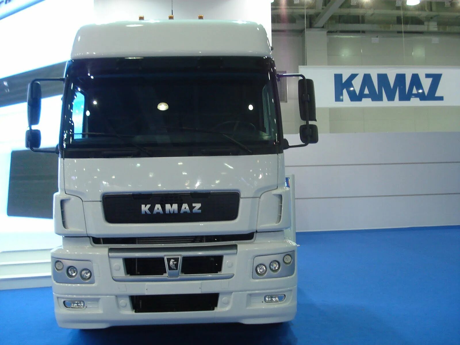 КАМАЗ 5490 спереди. КАМАЗ 5490. КАМАЗ 5490 КОМТРАНС. КАМАЗ 5490 Люкс.