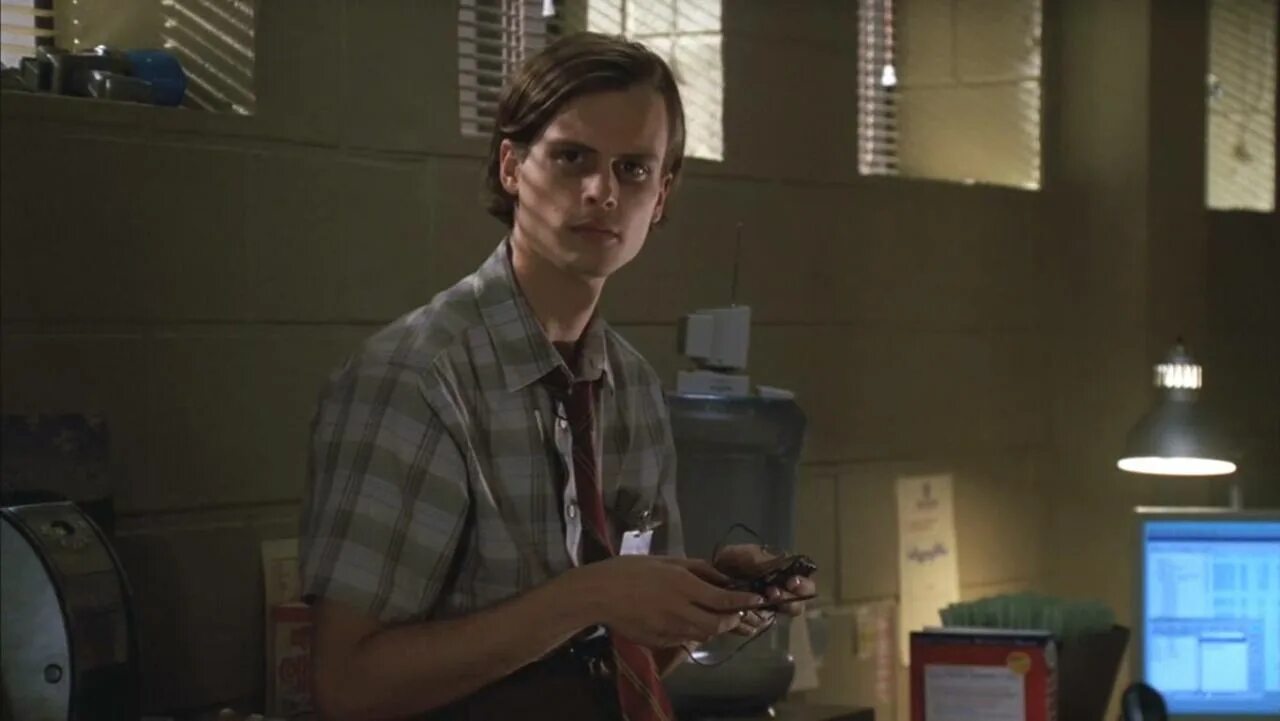 Рид брат. Criminal Minds Spencer Reid. Dr Spencer Reid Criminal Minds. Мыслить как преступник Рид.