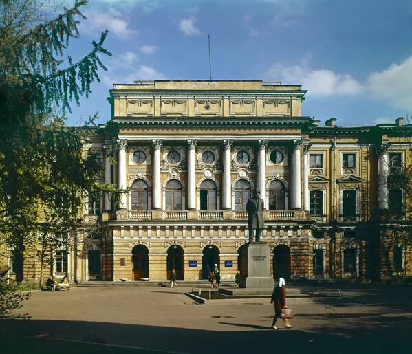 Педагогический университет санкт петербург фото РГПУ им. А.И. Герцена организует олимпиады для школьников Региональный центр "