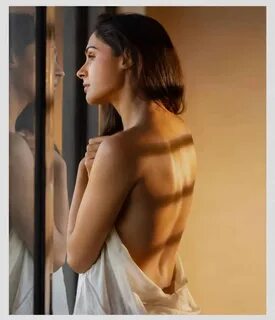 Pic Talk: Andrea Jeremiah Breaks the Internet - Gulte.