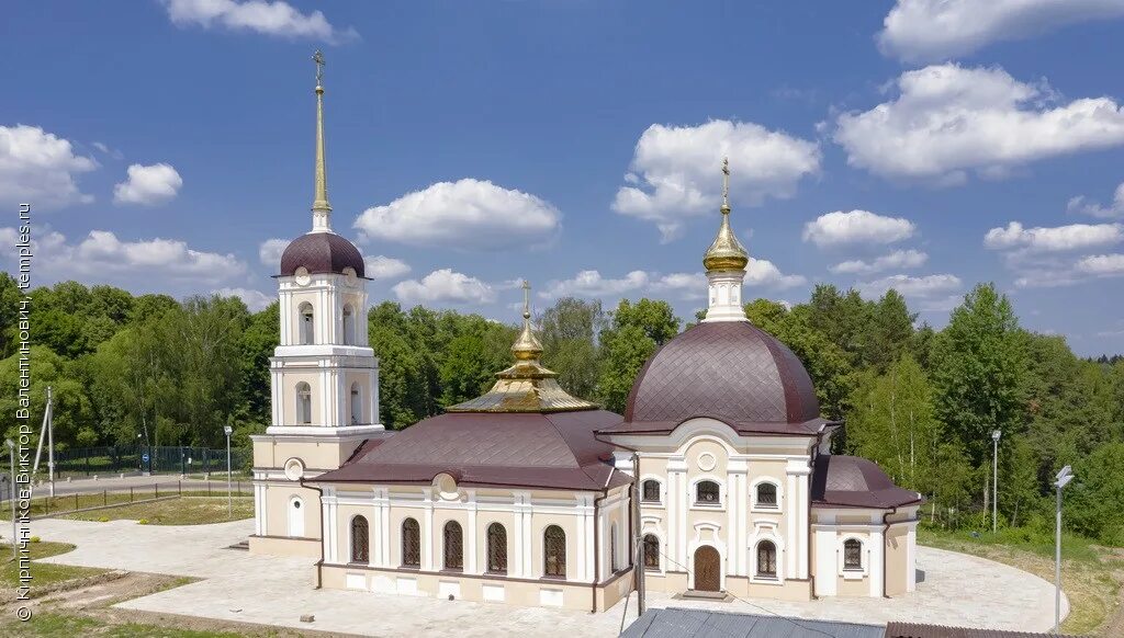 Никольское калуга. Храм Рождества Пресвятой Богородицы Никольское Калужская область. Храм Никольское Жуковский район. Церковь село Никольское Калужской обл. Храм Рождества Пресвятой Богородицы село Никольское.