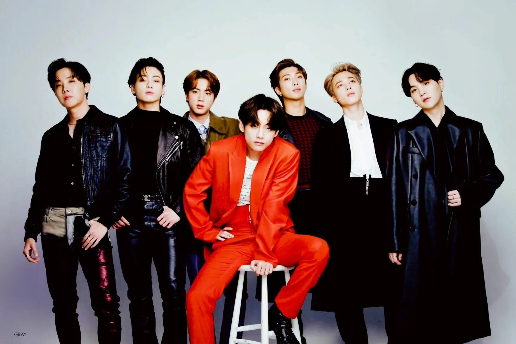 Prog bts uz. Группа бтс 2025. корейцы группа bts. bts ви 2025. бтс участники 2025.