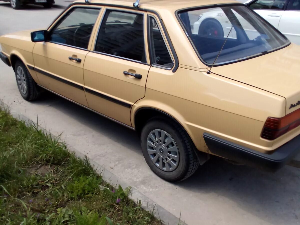 автомобиль 1983 года. Audi 80 1983. автомобиль москвич азлк 2140. автомобиль 1983 года. желтый ваз 2106 монтана.