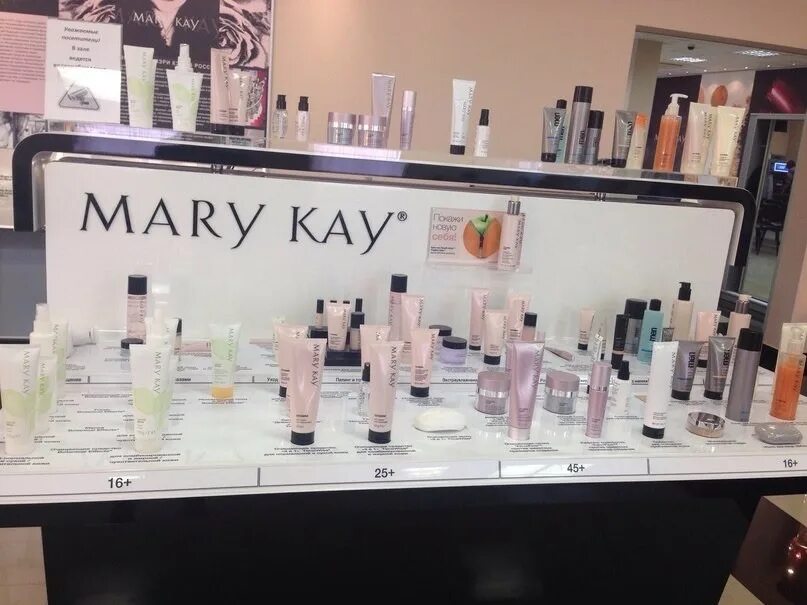 Mary kay косметика. Декоративная косметика мери кей. Мери кей набор для макияжа тушь. Косметика мери кей. Mary kay косметика.