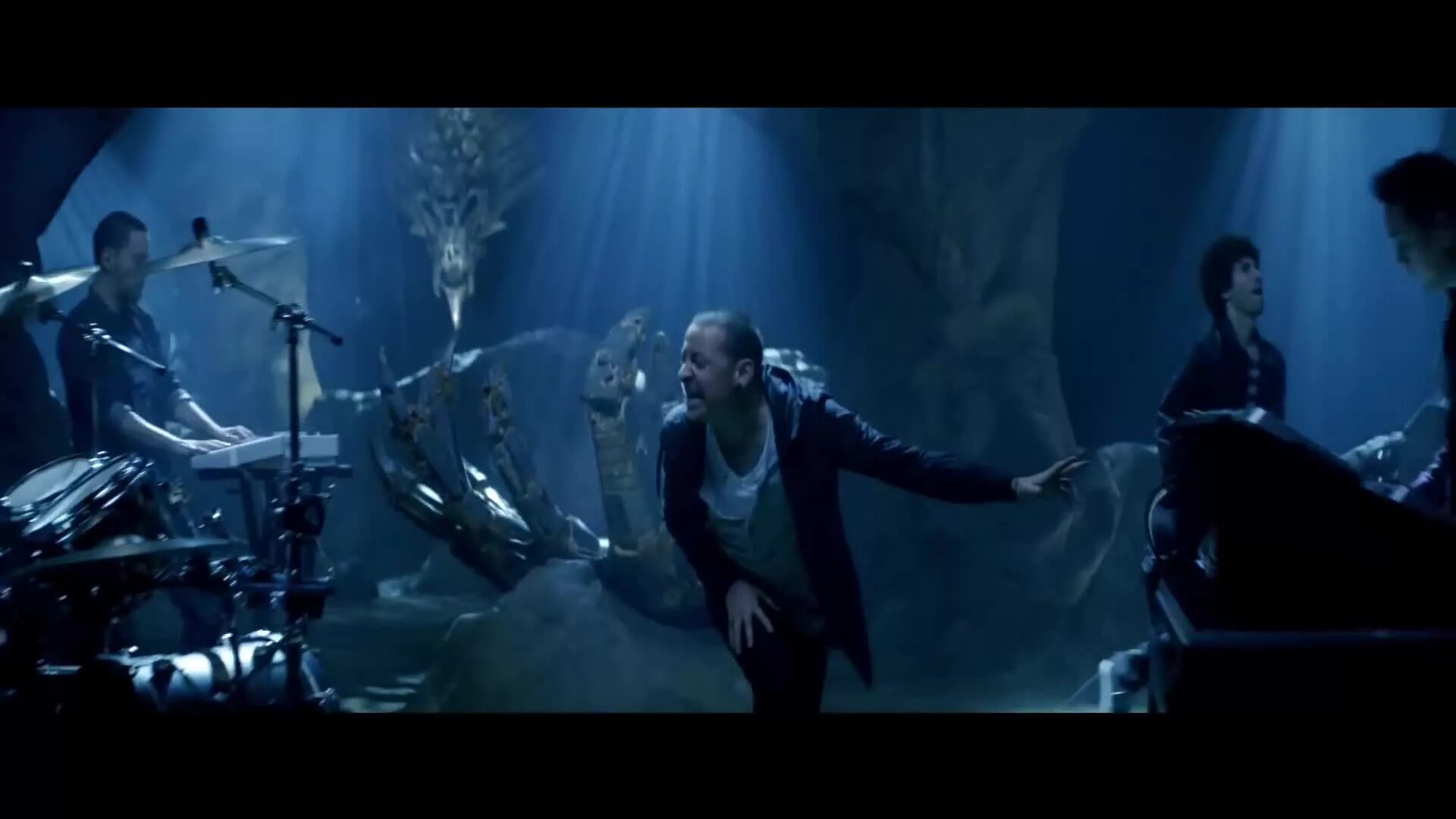 Linkin park - new divide (single). Linkin park 2001. Linkin park's "new divide" (2009). Rob bourdon 2006 linkin park. Linkin park new divide.