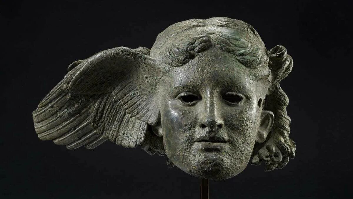 Гипнос бог. Гипнос морфей танатос. Бог сна гипнос древняя греция. Гипнос бог сна скульптура. Гипнос бог сна.