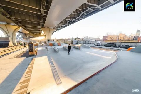 Парк под мостом бетанкура