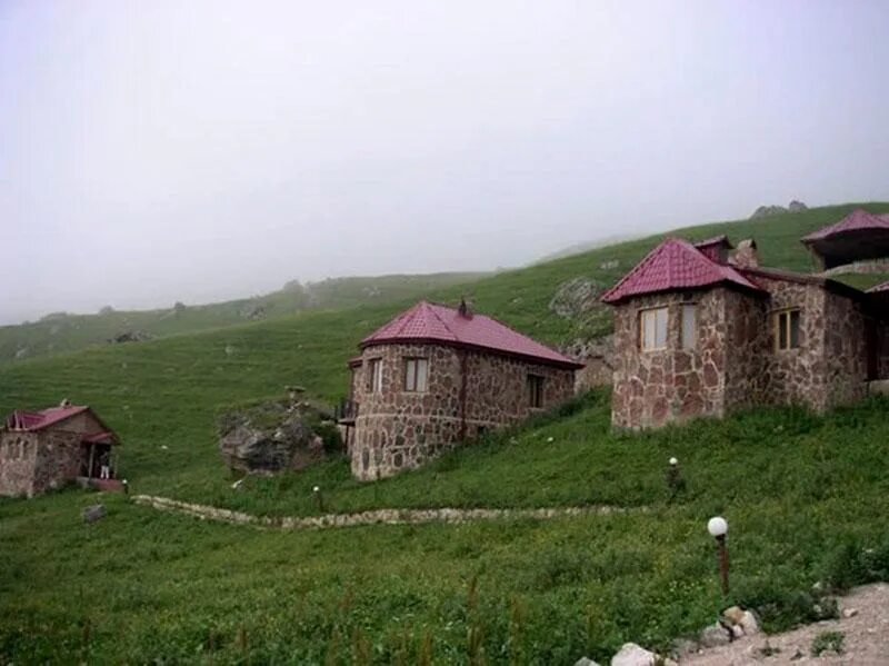 Qusarda hava. Гусар азербайджан. Qusarda hava. Qusarda hava. Азербайджан гусар деревня.