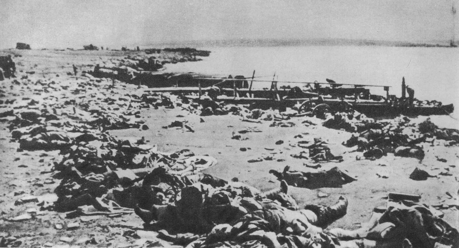 8 апреля 1944 года