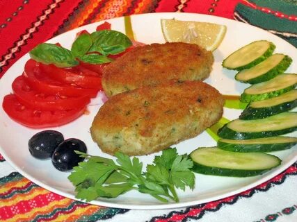 Рыбные котлеты с овощами