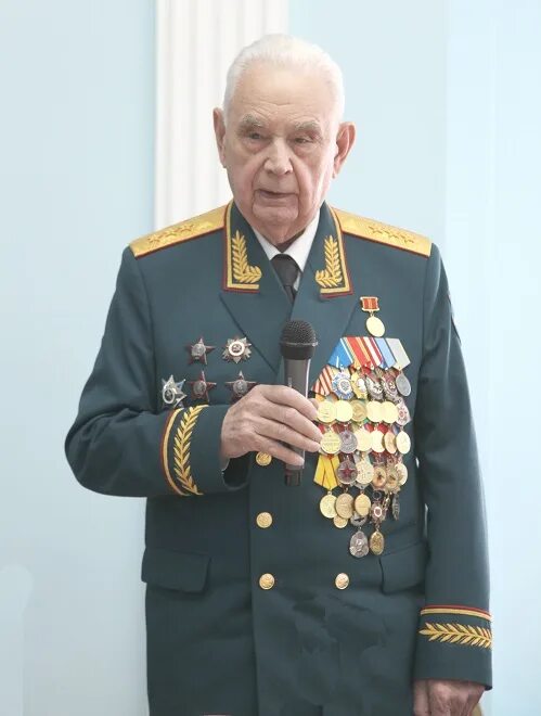 На 85 году жизни скончался генерал-полковник Валерий Манилов - МК